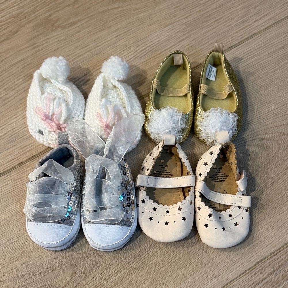 Gold and White Kids Shoes Set